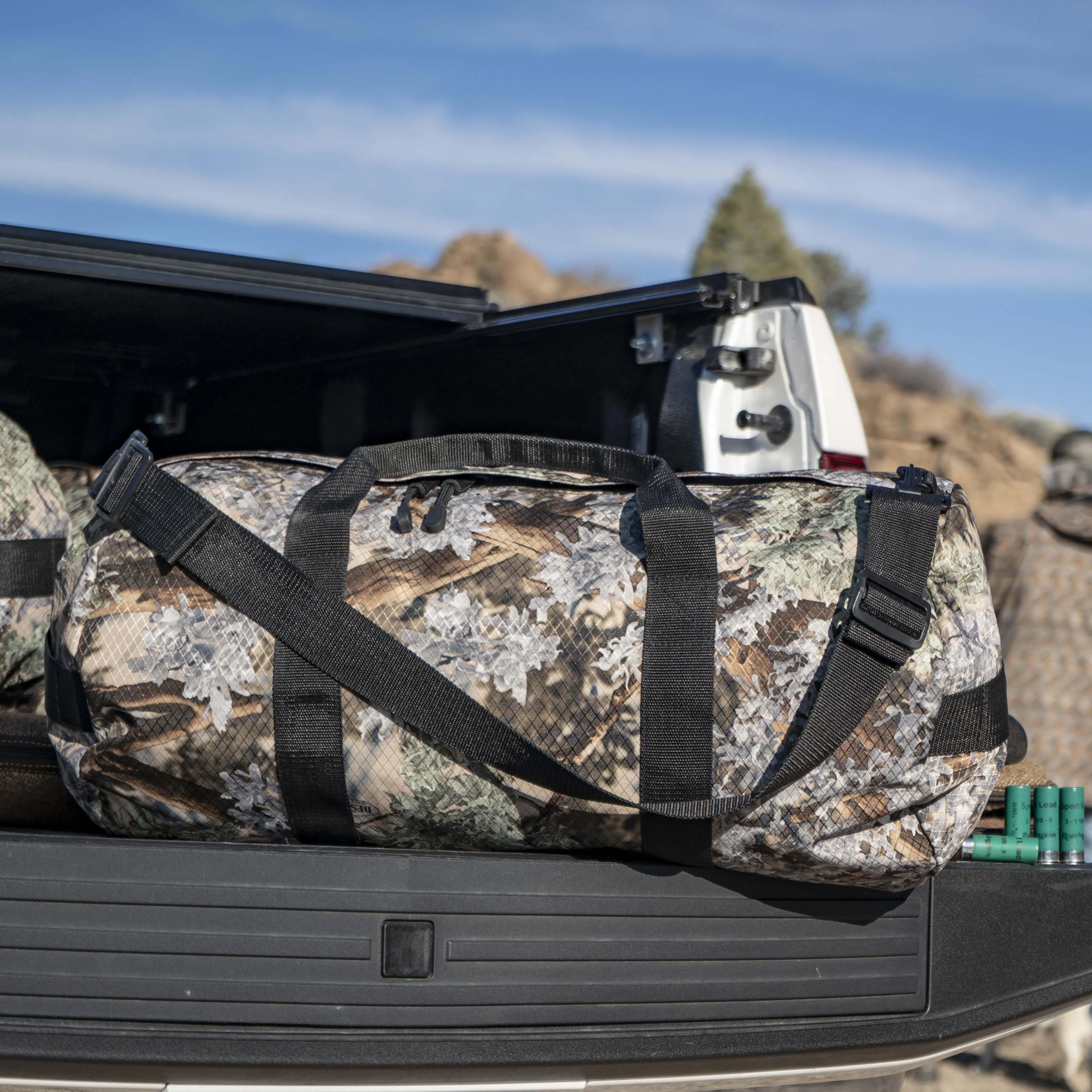12" X 24" KING'S CAMO TOUGH GEAR BAG (44L)