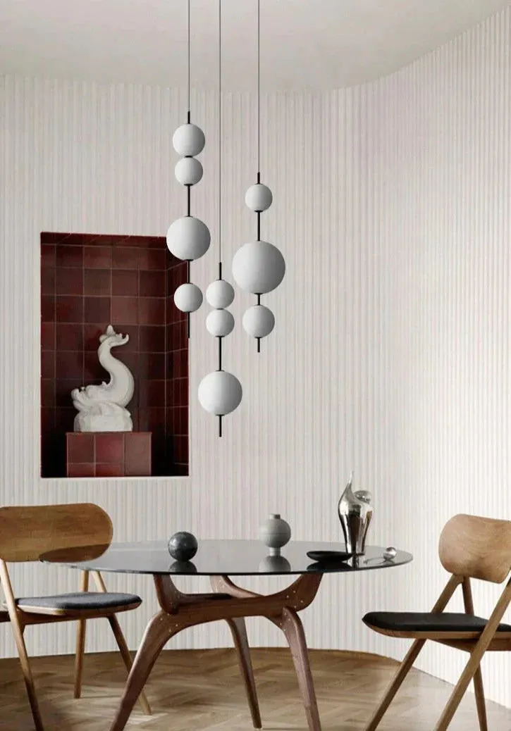Nordic Simple Modern Restaurant Lamps Personalized Creative Glass LED Large and Small Ball Chandelier