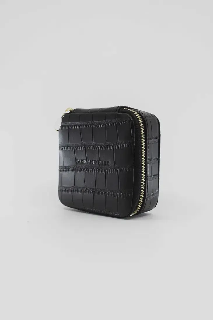 Park & Buzz Jewelry Case in Black Croc Leather